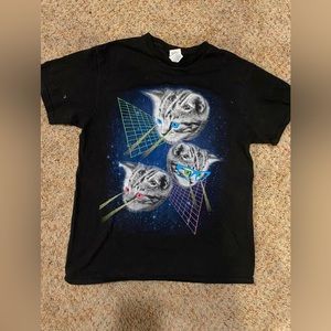 Cat Laser Eyes T-Shirt Size Medium in Men’s or unisex sizing